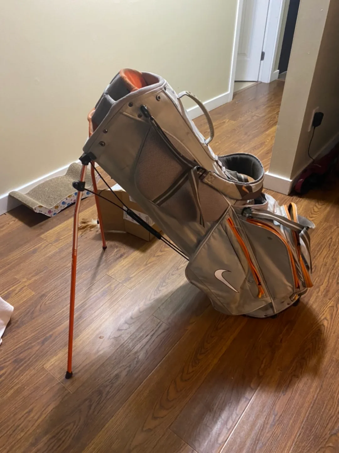 Nike Golf Bag image indicator(4)