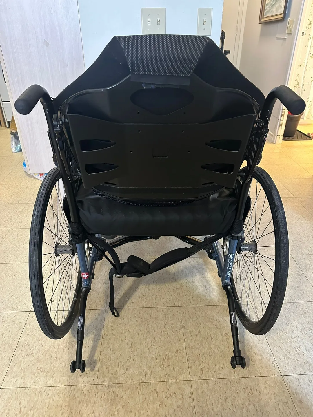 Agia Move Wheelchair - Bariatric with roho cushion image indicator(6)