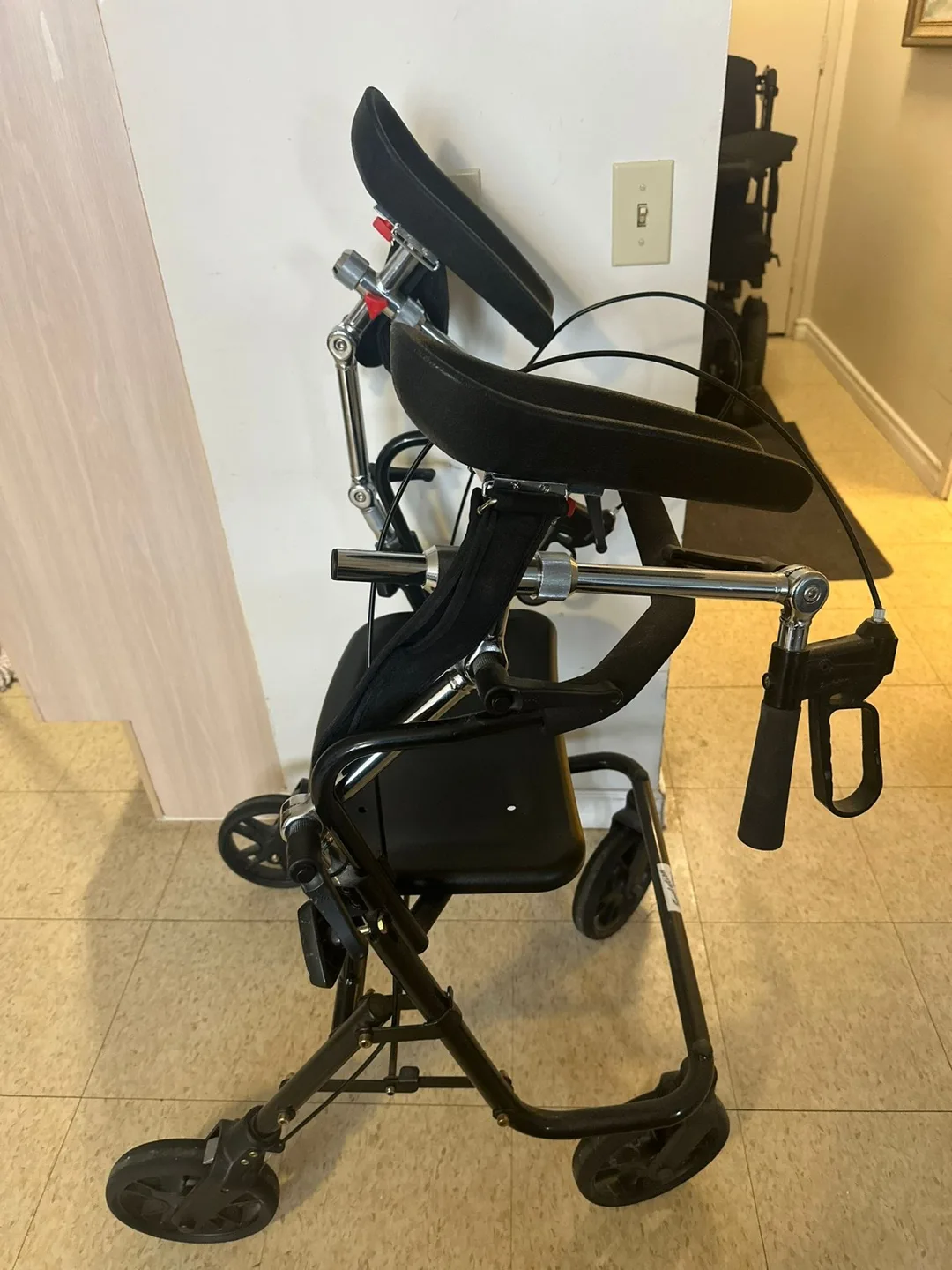 Rollator Walker with Seat image indicator(3)
