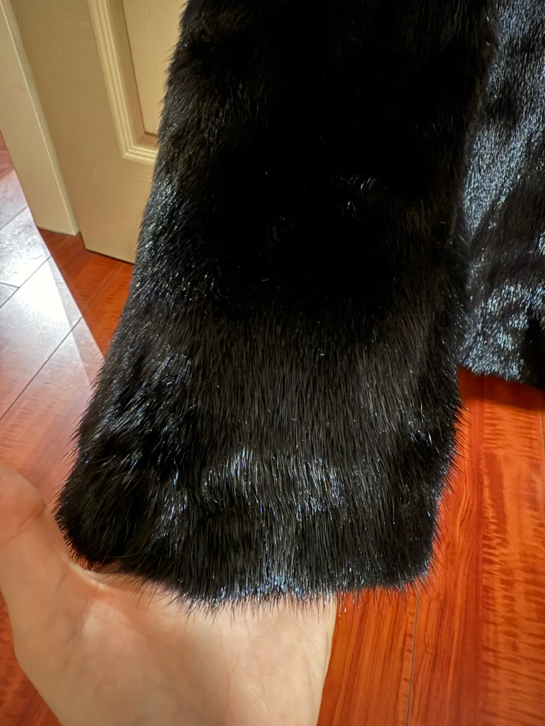 XS/S real mink short hooded jacket image indicator(4)