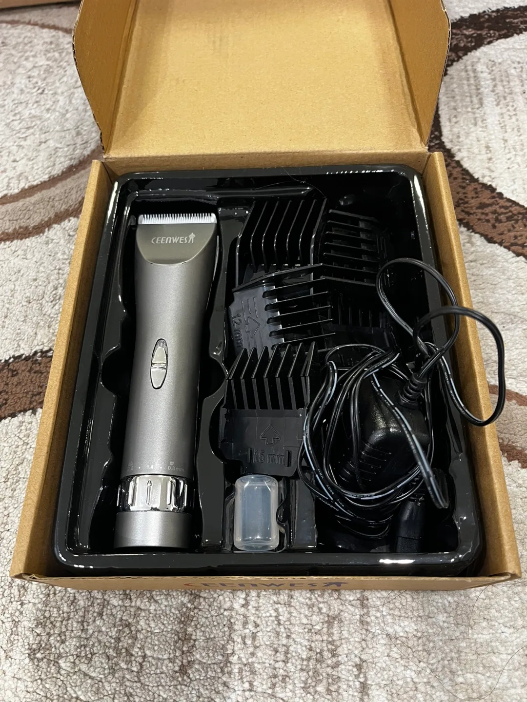 CEENWES Professional Hair Clipper Kit image indicator(2)
