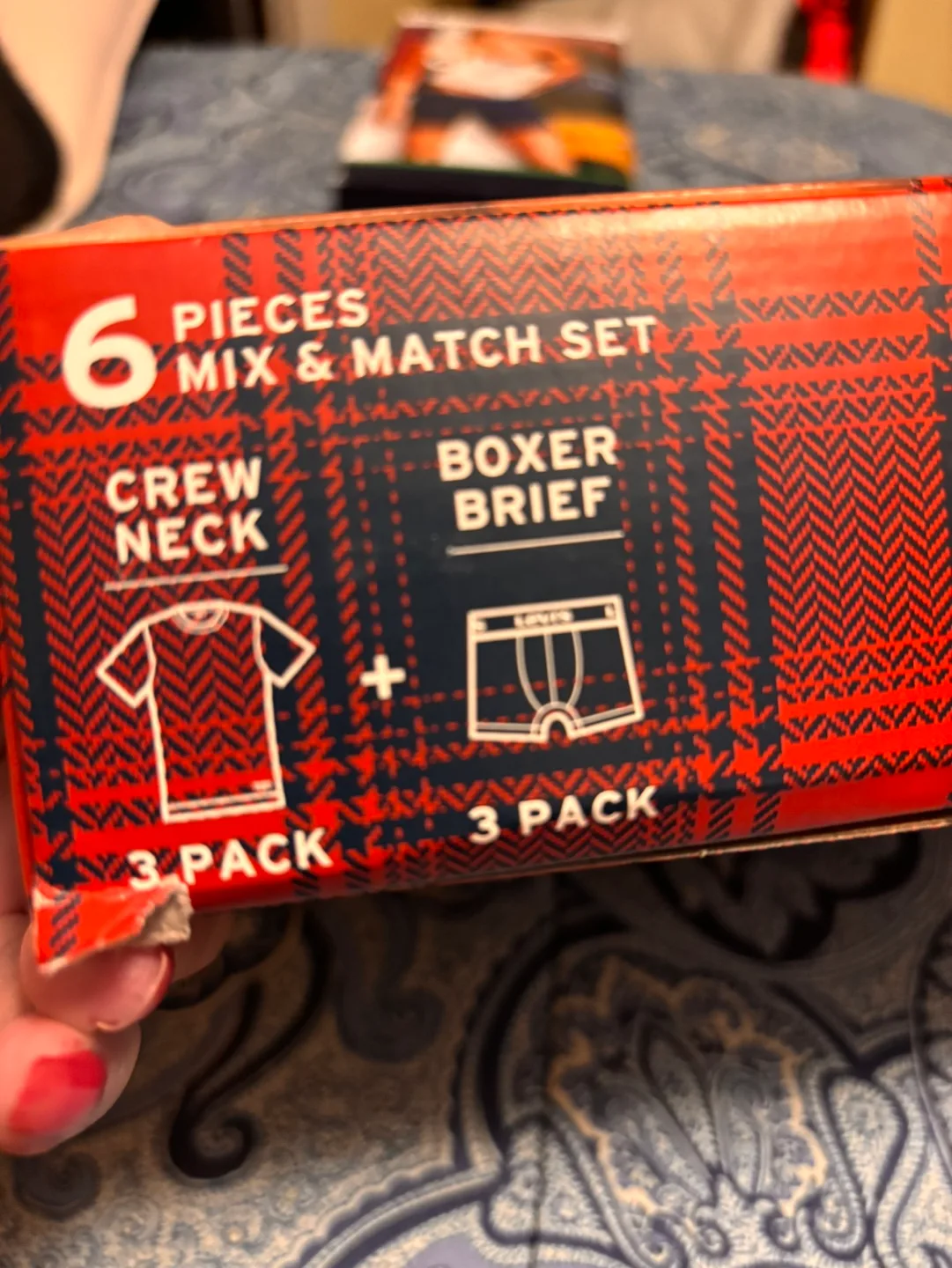 Levi's 6 Pack Underwear and T-Shirt Set image indicator(3)