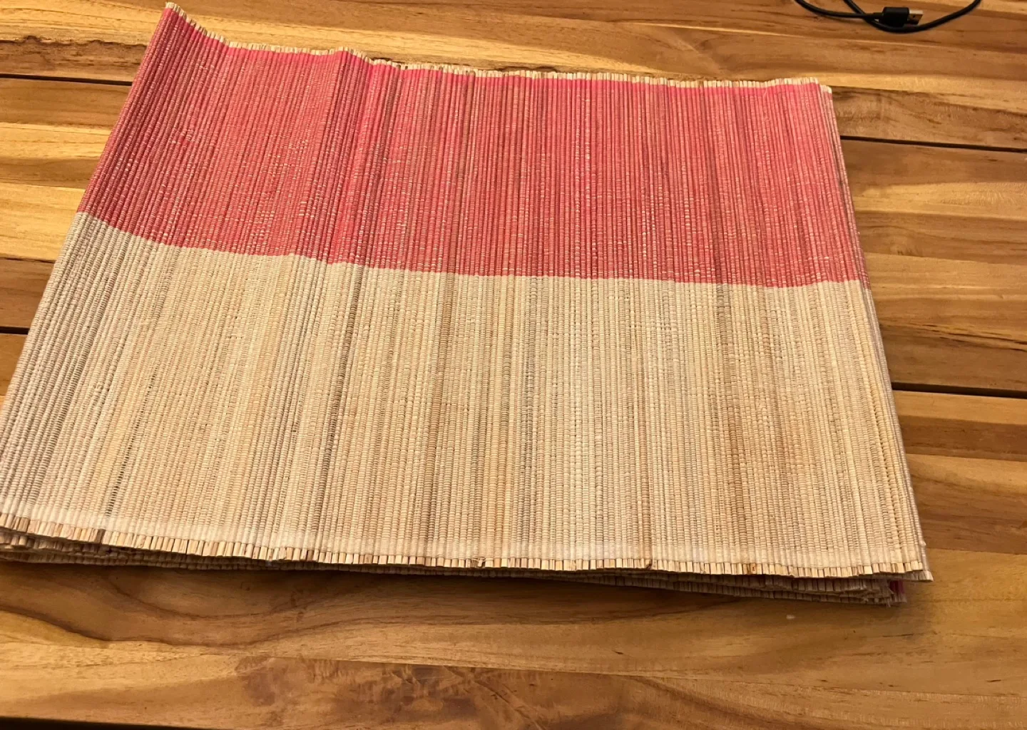 Set of 8 Bamboo Placemats and 2 runners image indicator(4)