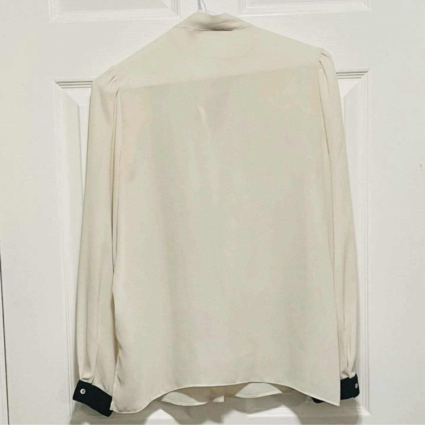 Zara Beautiful Long Sleeve Ruffled Blouse image indicator(8)