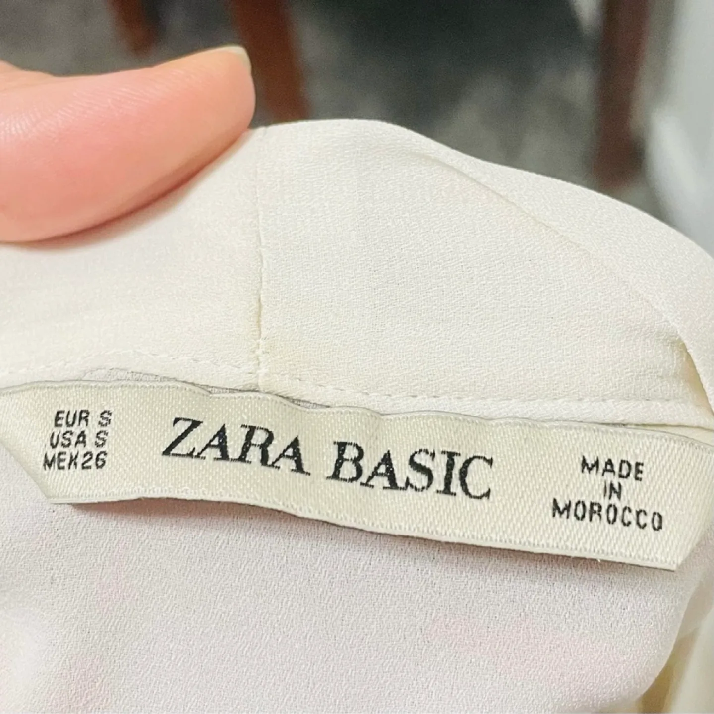 Zara Beautiful Long Sleeve Ruffled Blouse image indicator(9)