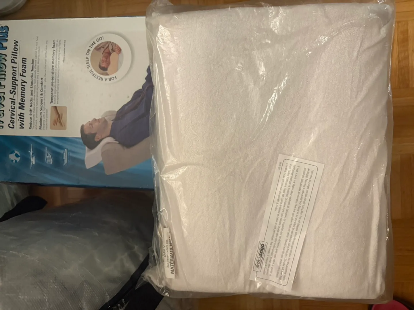 Travel Neck & Shoulder Support Pillow with Memory Foam image indicator(2)