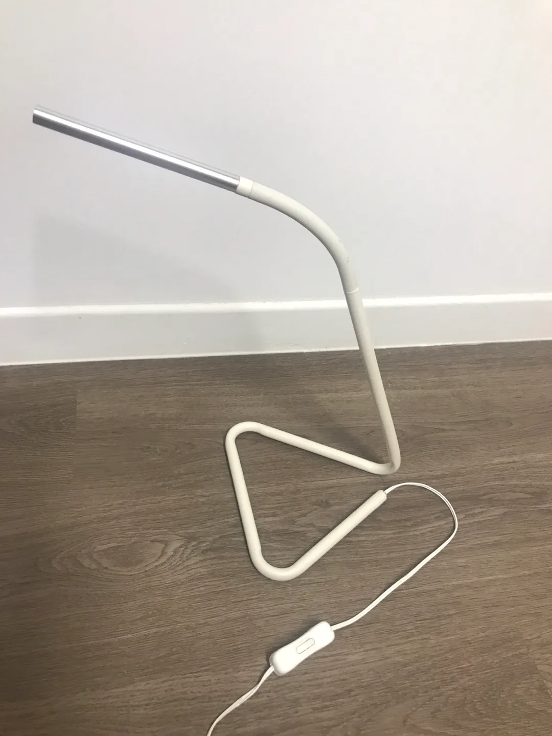 LED Desk Reading Lamp image indicator(3)