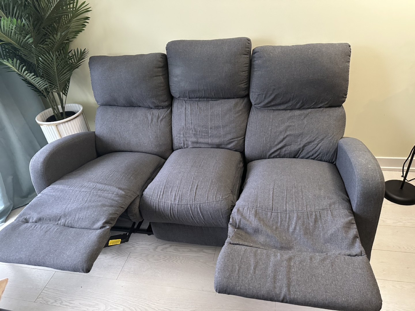 Reclining Sofa - photo 4