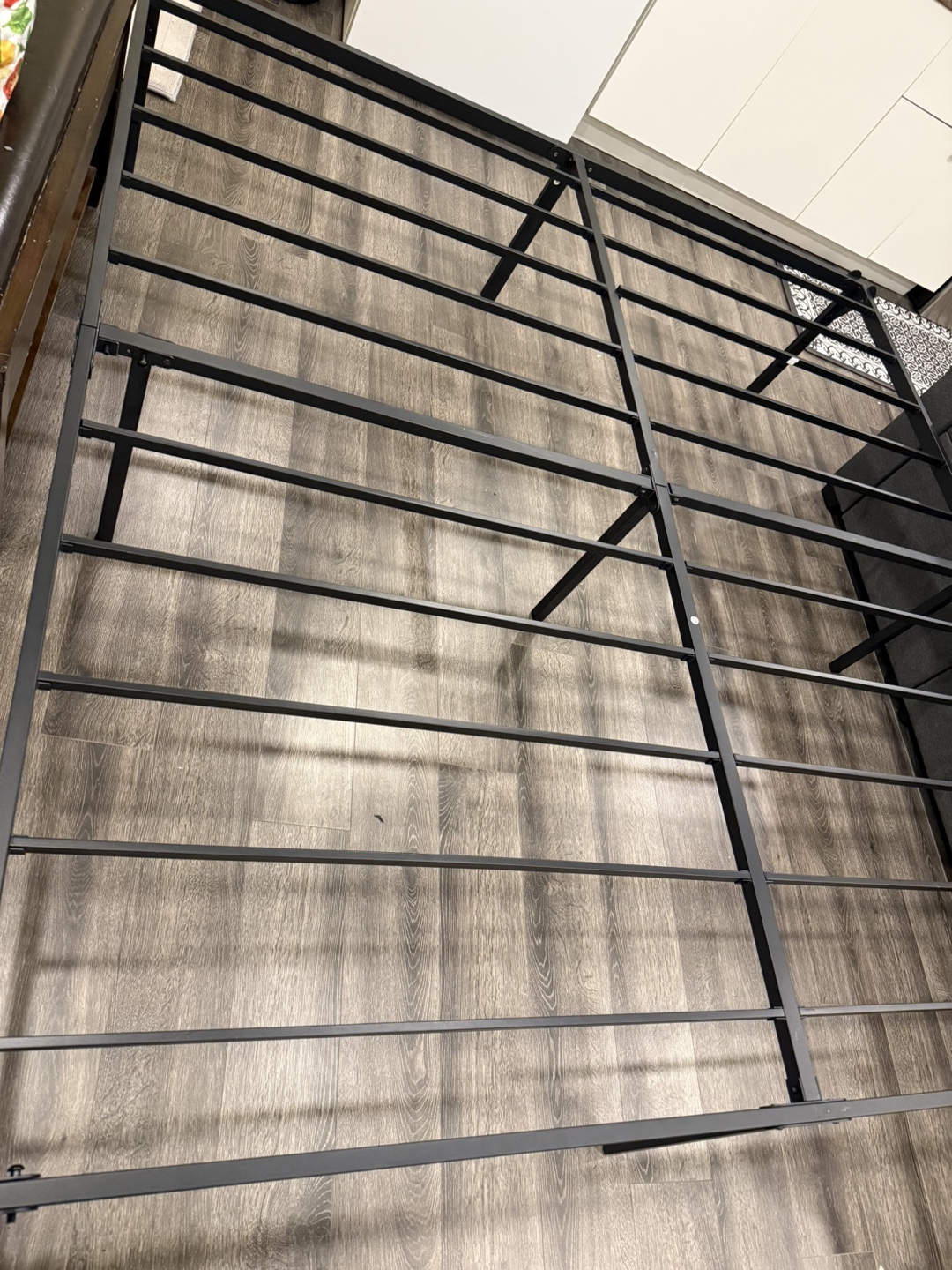 Metal Bed Frame queen size - photo 2