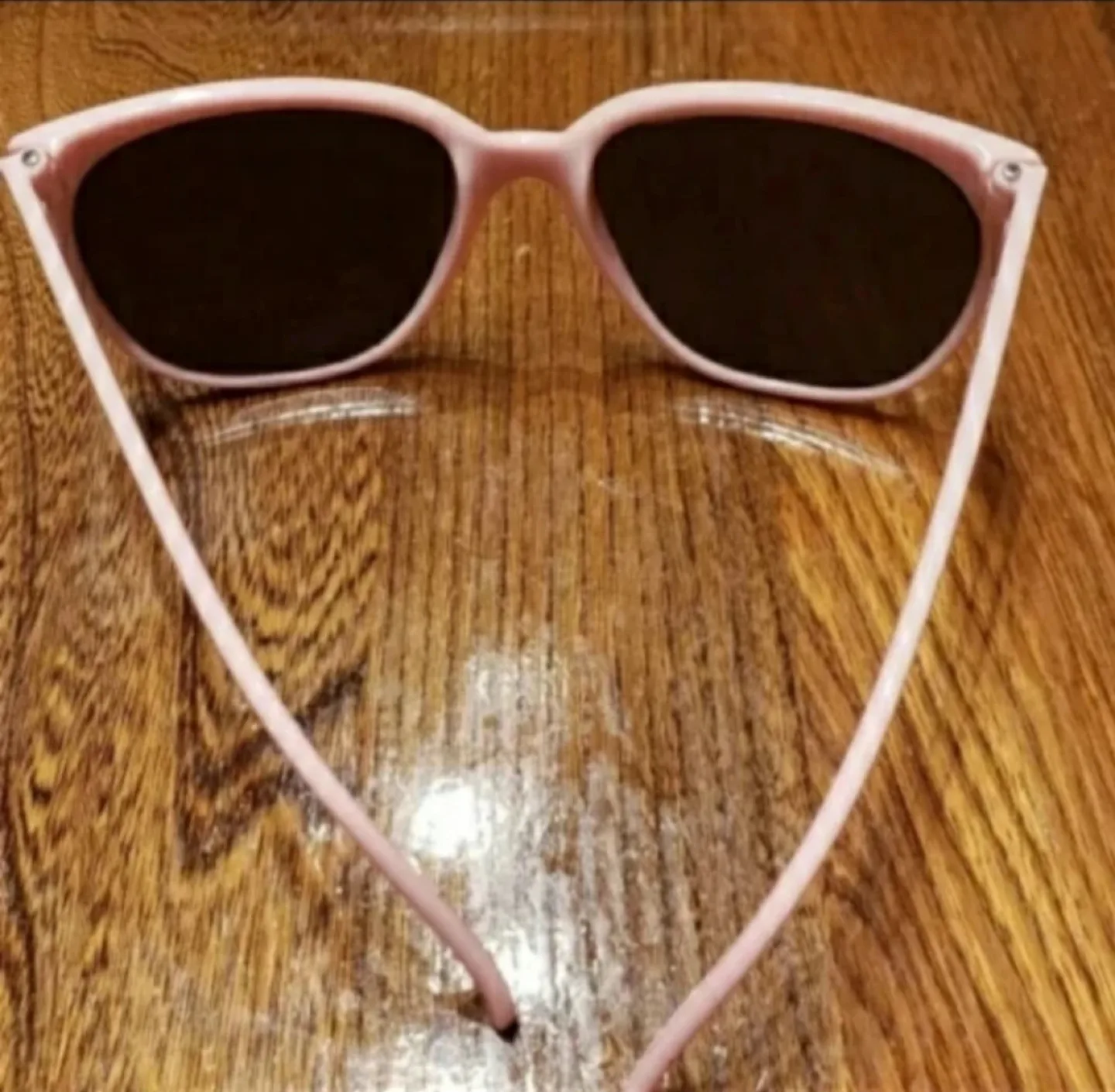 Vintage 80s/90s Bubble Gum Pink Sunglasses image indicator(2)
