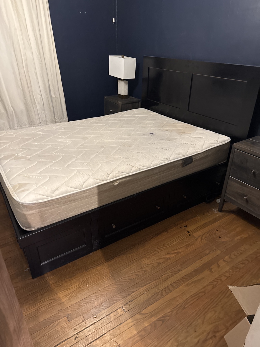 Solid maple Queen Platform Bed Frame with Storage - photo 2