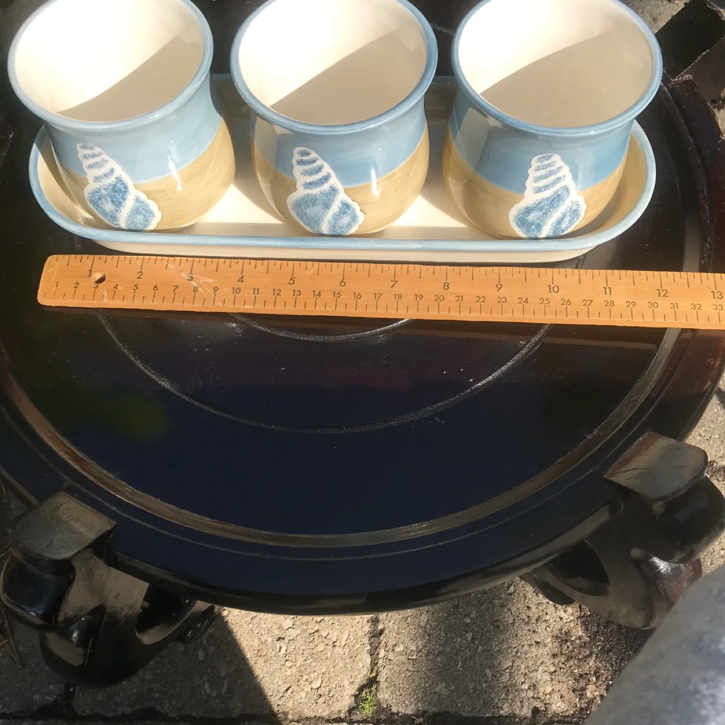 Set of 3 Small Ceramic Pots with Tray image indicator(3)