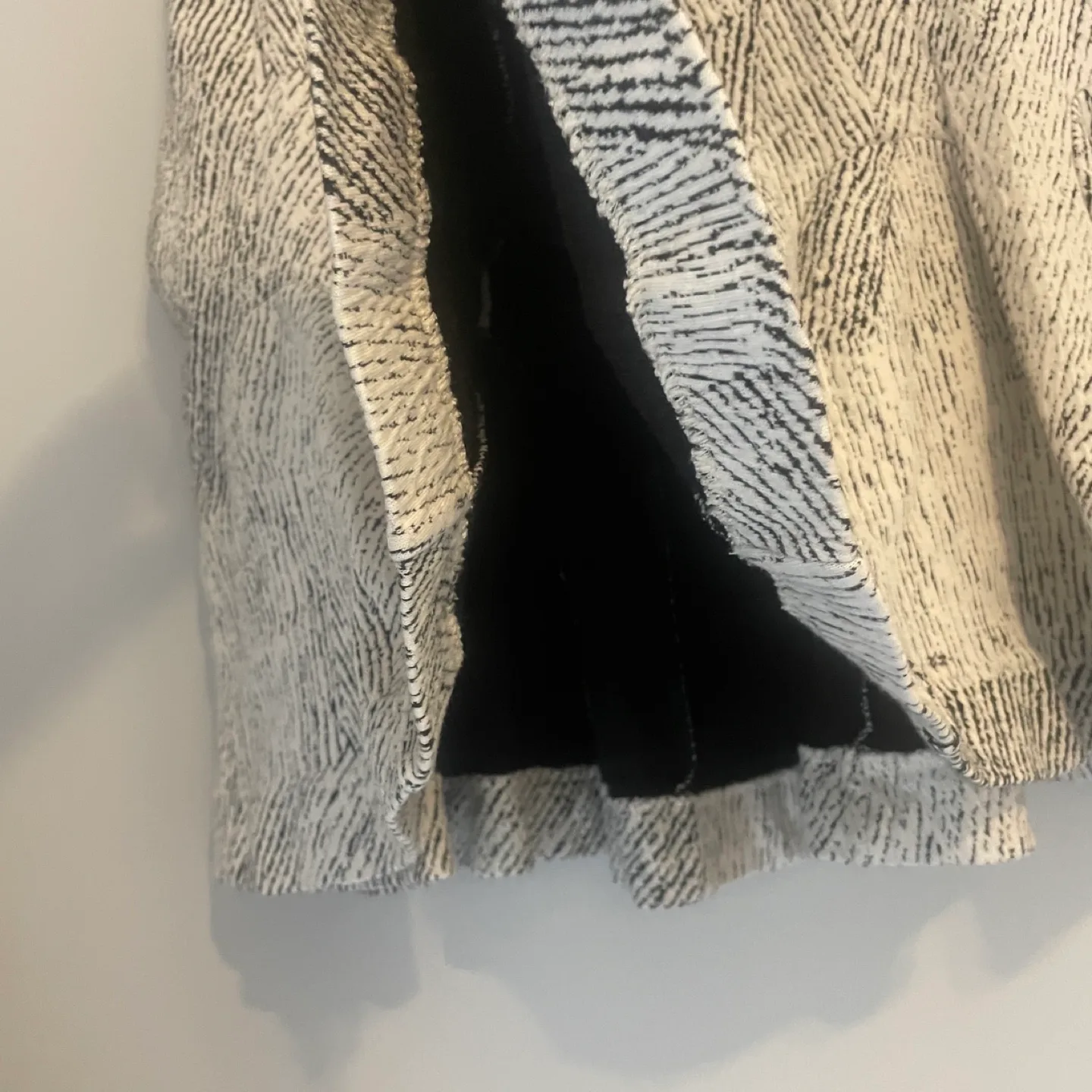 Banana Republic Jacquard Flared Skirt Size 2 Petite image indicator(4)