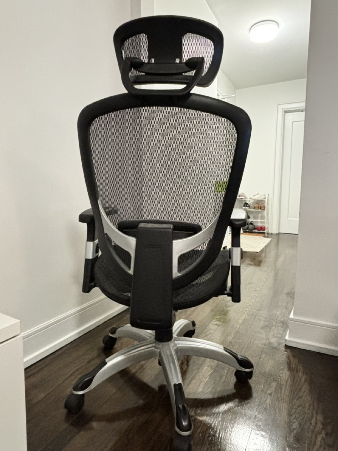 Ergonomic Office Chair with Headrest - photo 3