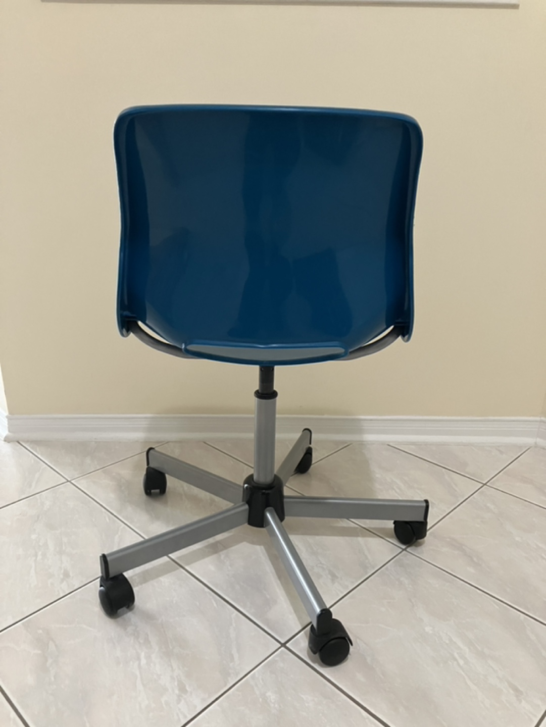 IKEA SNILLE Blue Swivel Office Chair - photo 3