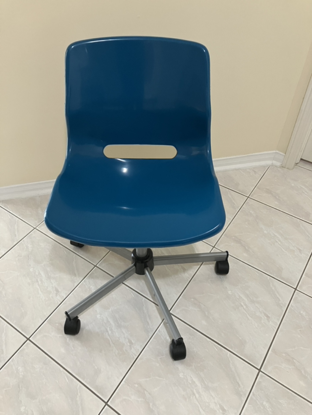 IKEA SNILLE Blue Swivel Office Chair
