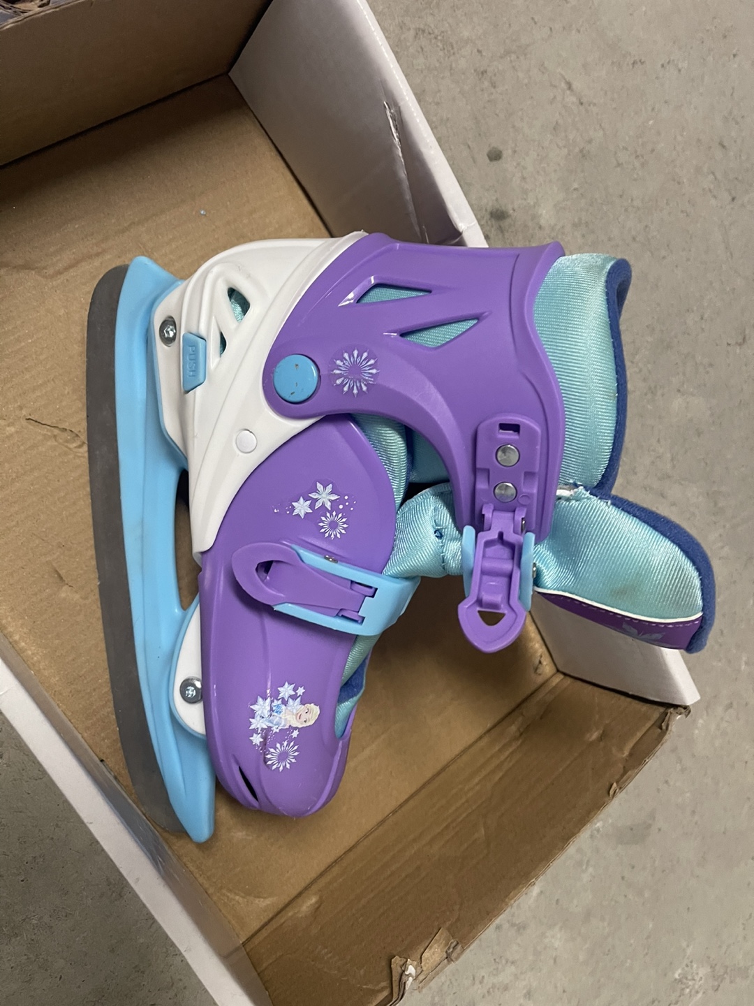 Frozen Adjustable Ice Skates