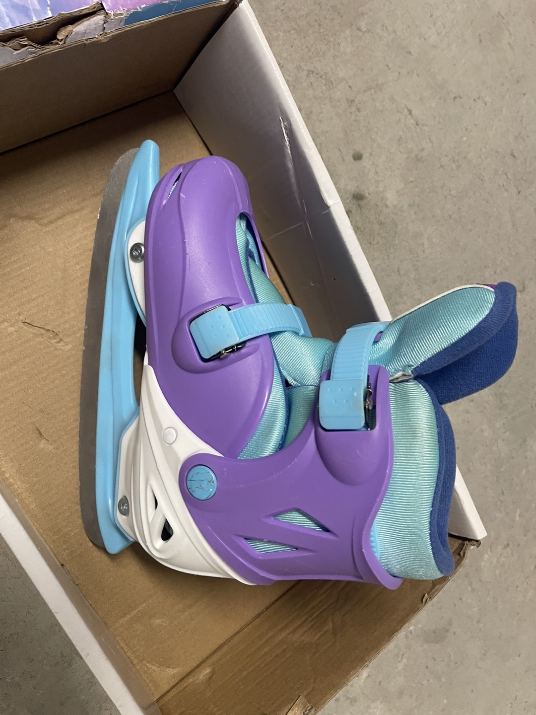 Frozen Adjustable Ice Skates - photo 4
