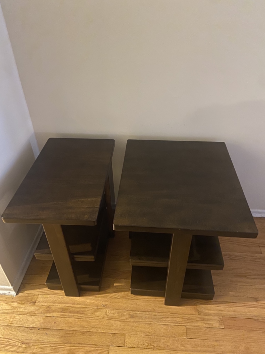 Pair of End Tables - photo 2
