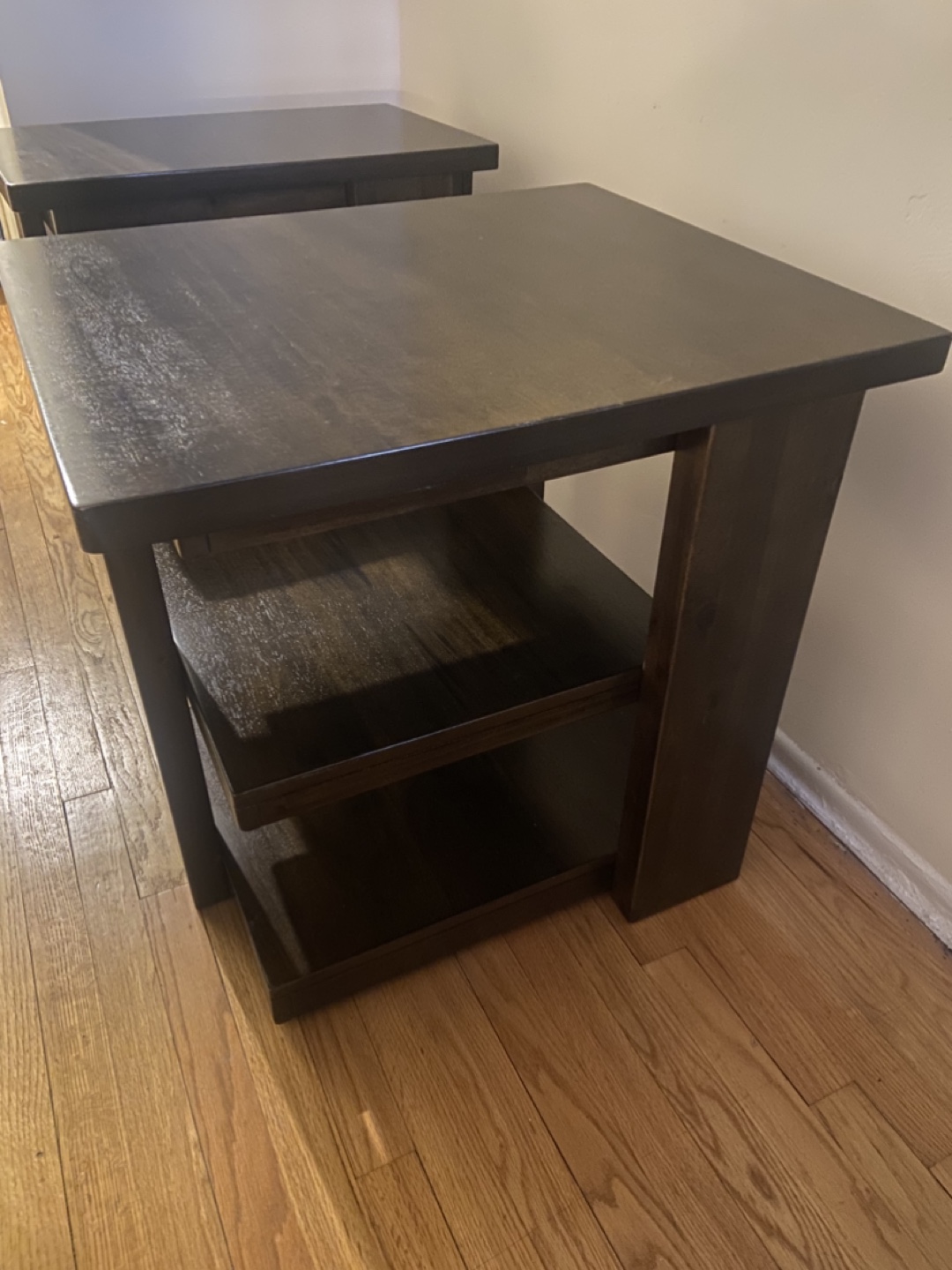 Pair of End Tables - photo 4