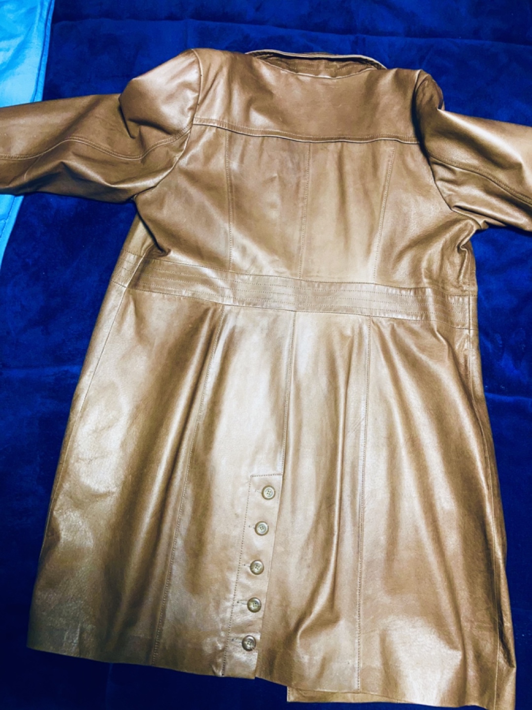 Danier Leather Trench Coat - photo 4