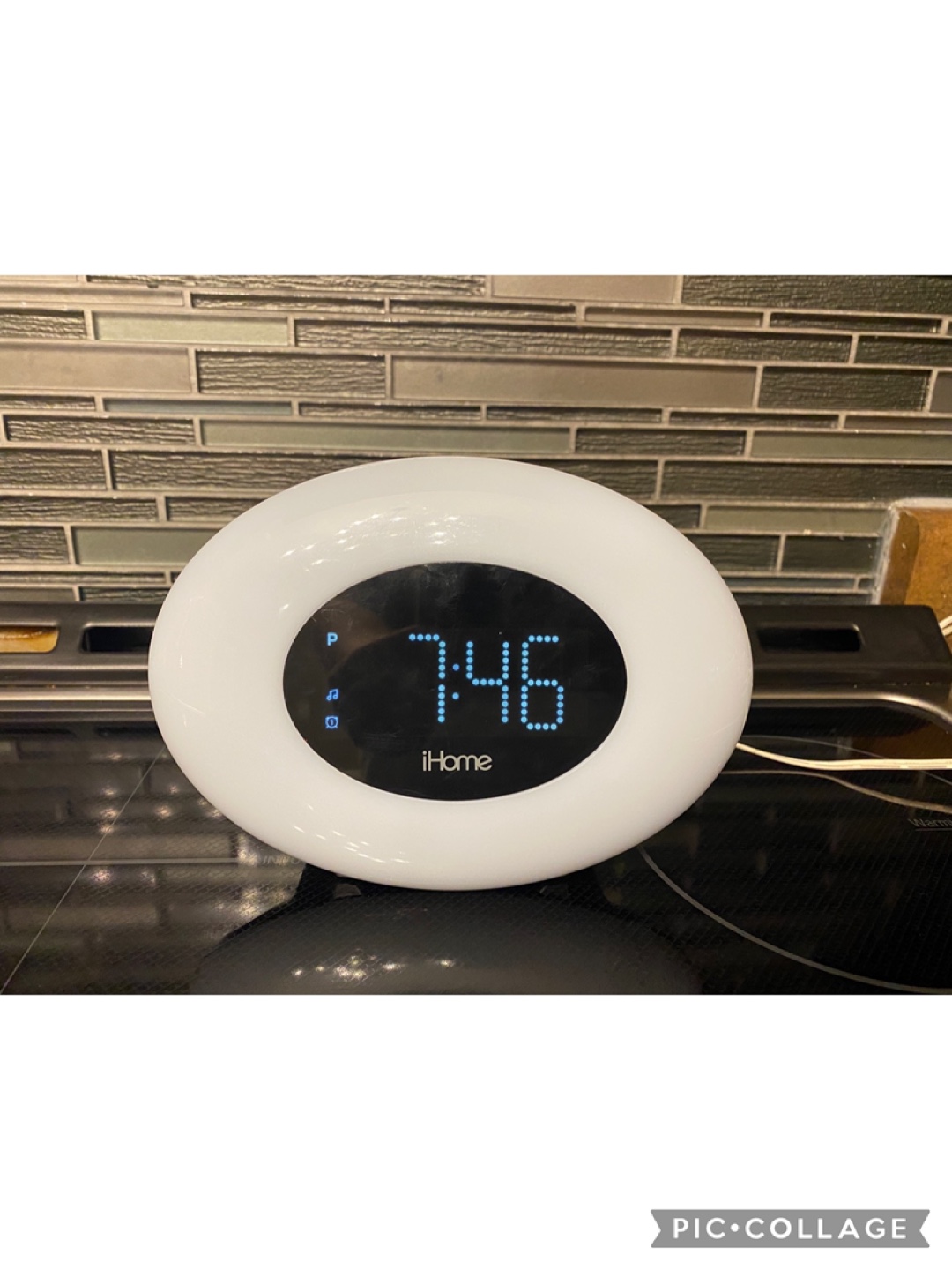iHome Color Changing Alarm Clock with FM Radio and USB Charging