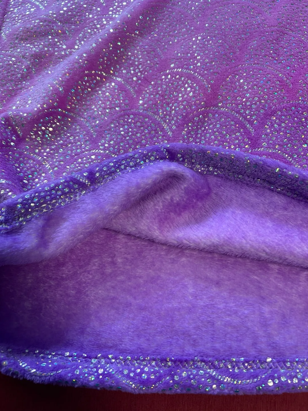 Mermaid Tail Blanket - colour changing sequence image indicator(3)
