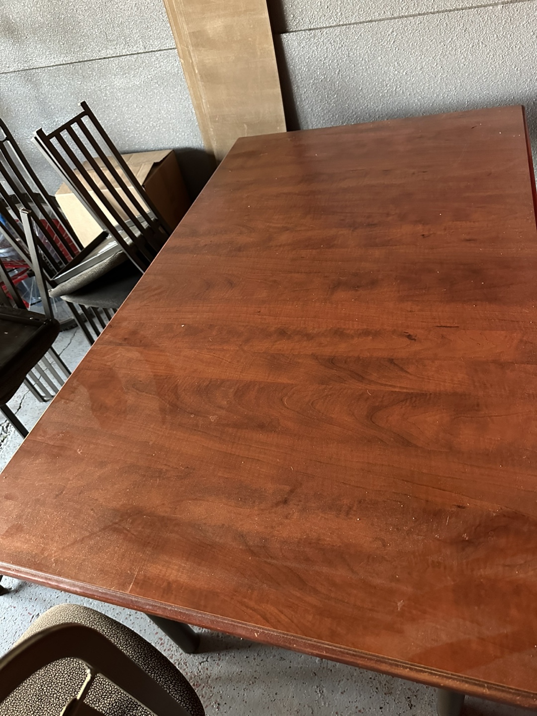 Dining table and chairs set