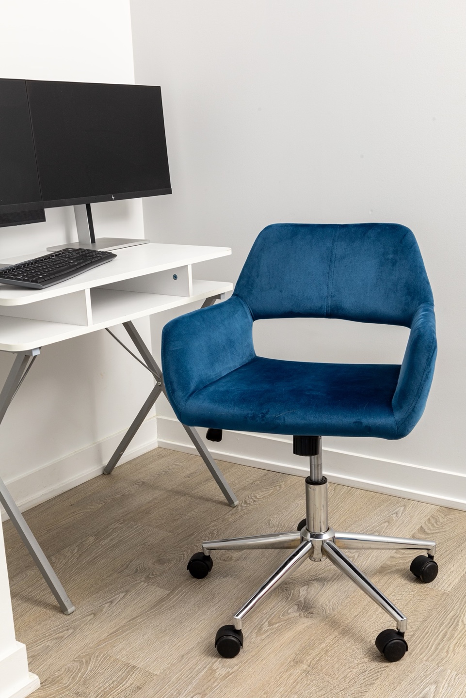 Blue Velvet Office Chair - photo 2
