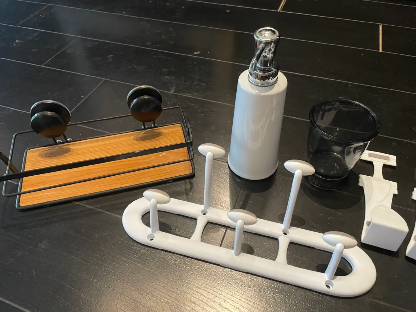 Bathroom Organizer Set thumbnail