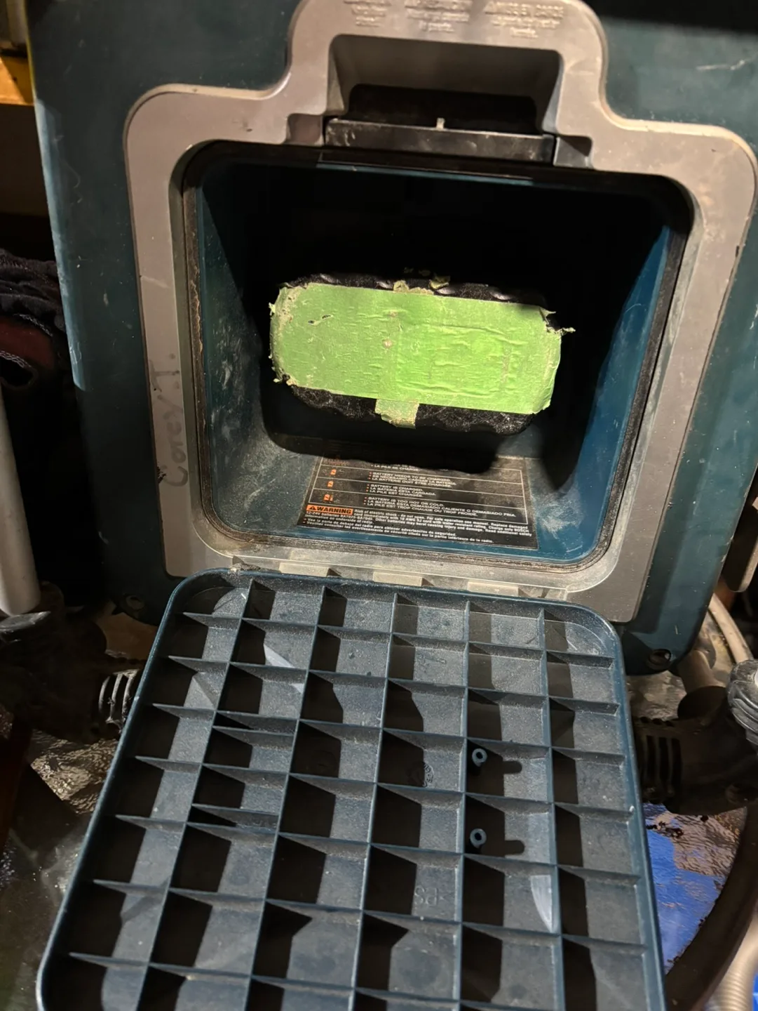 Bosch  Charger/Battery Bay speaker image indicator(2)