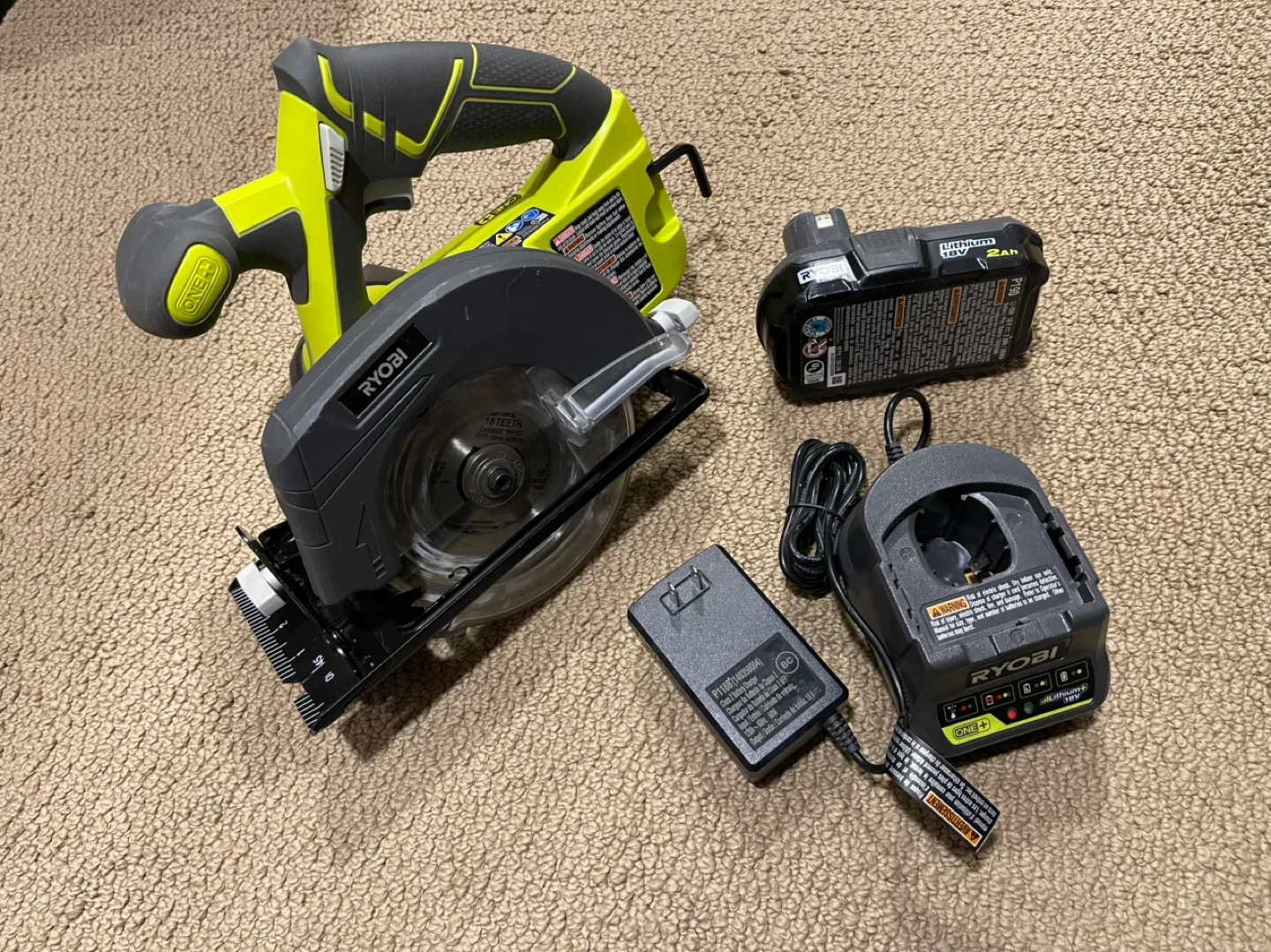 Ryobi 18v cordless 5 1/2 Inch circular saw + battery thumbnail