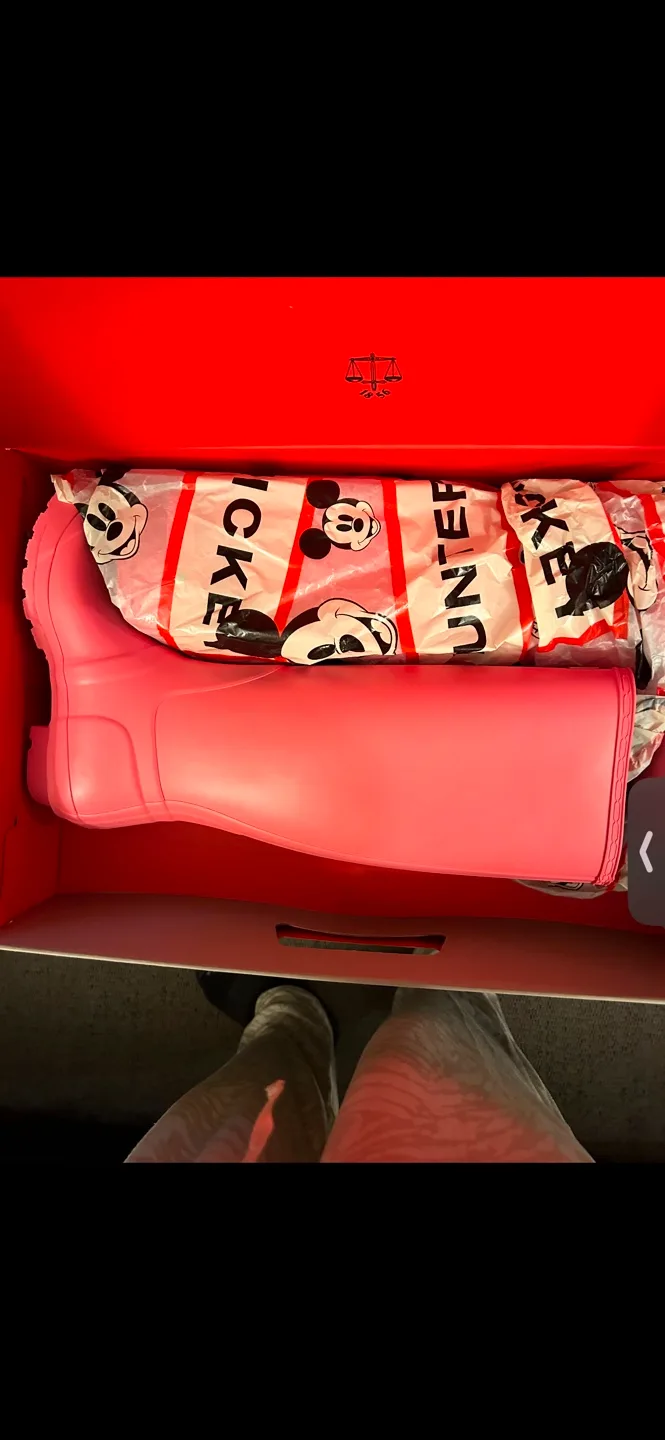 Hunter X Mickey Mouse Pink Rain Boots image indicator(3)
