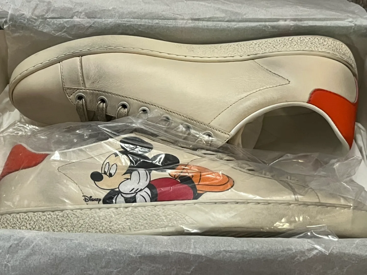 Authentic Gucci x Disney Mickey Mouse Sneakers Size 39 thumbnail