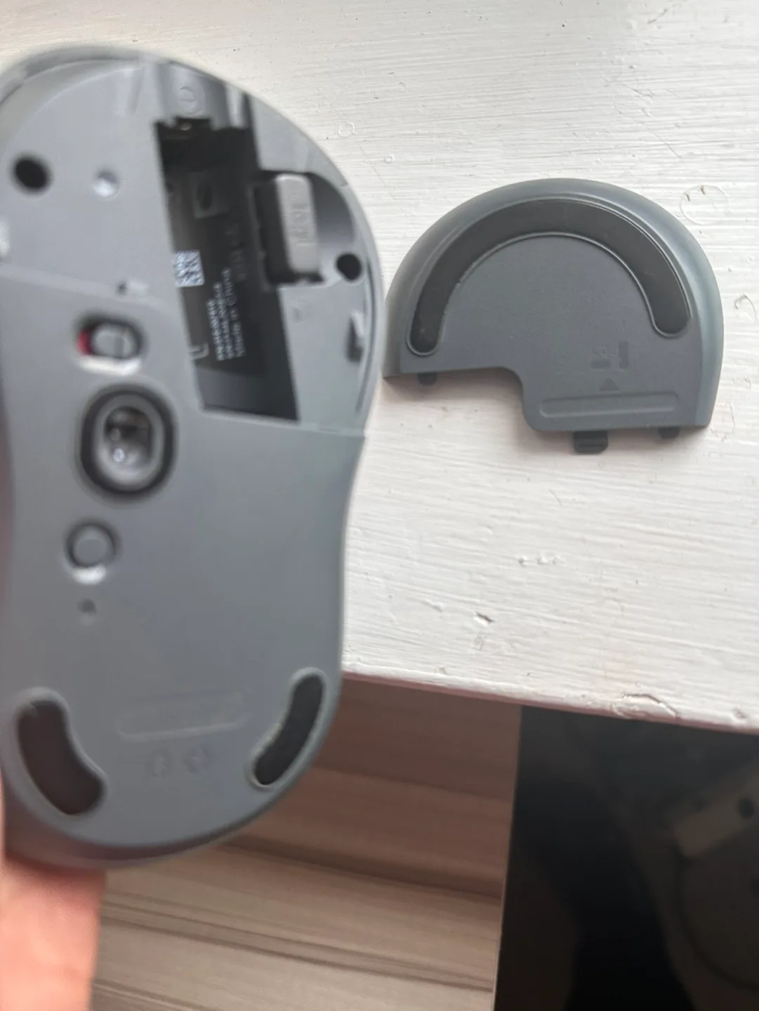 Logitech Wireless Mouse image indicator(5)