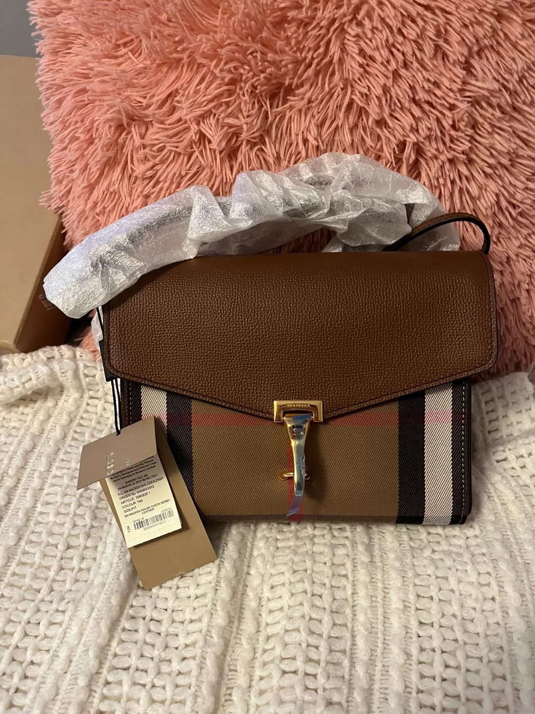 Burberry Crossbody Bag image indicator(7)