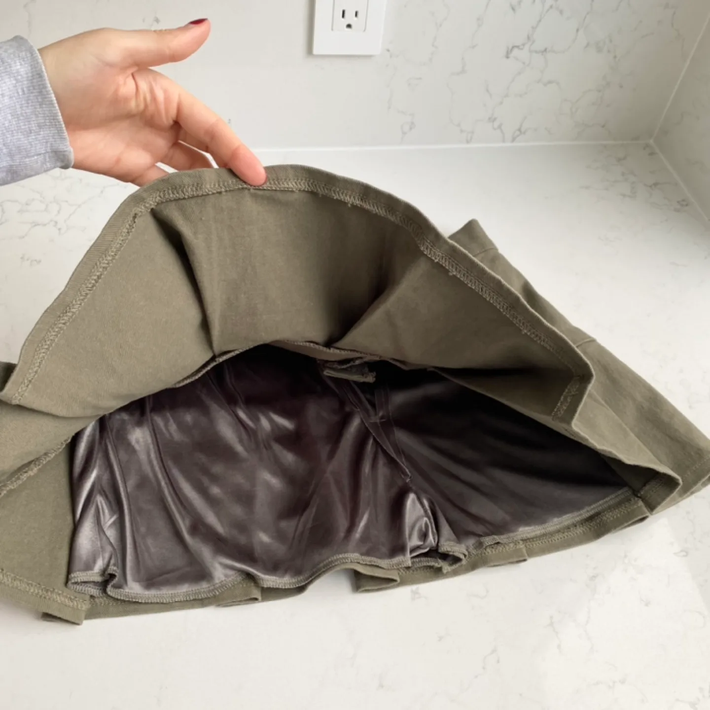 NEW Oak + Fort Olive Green Pleated Skirt image indicator(3)