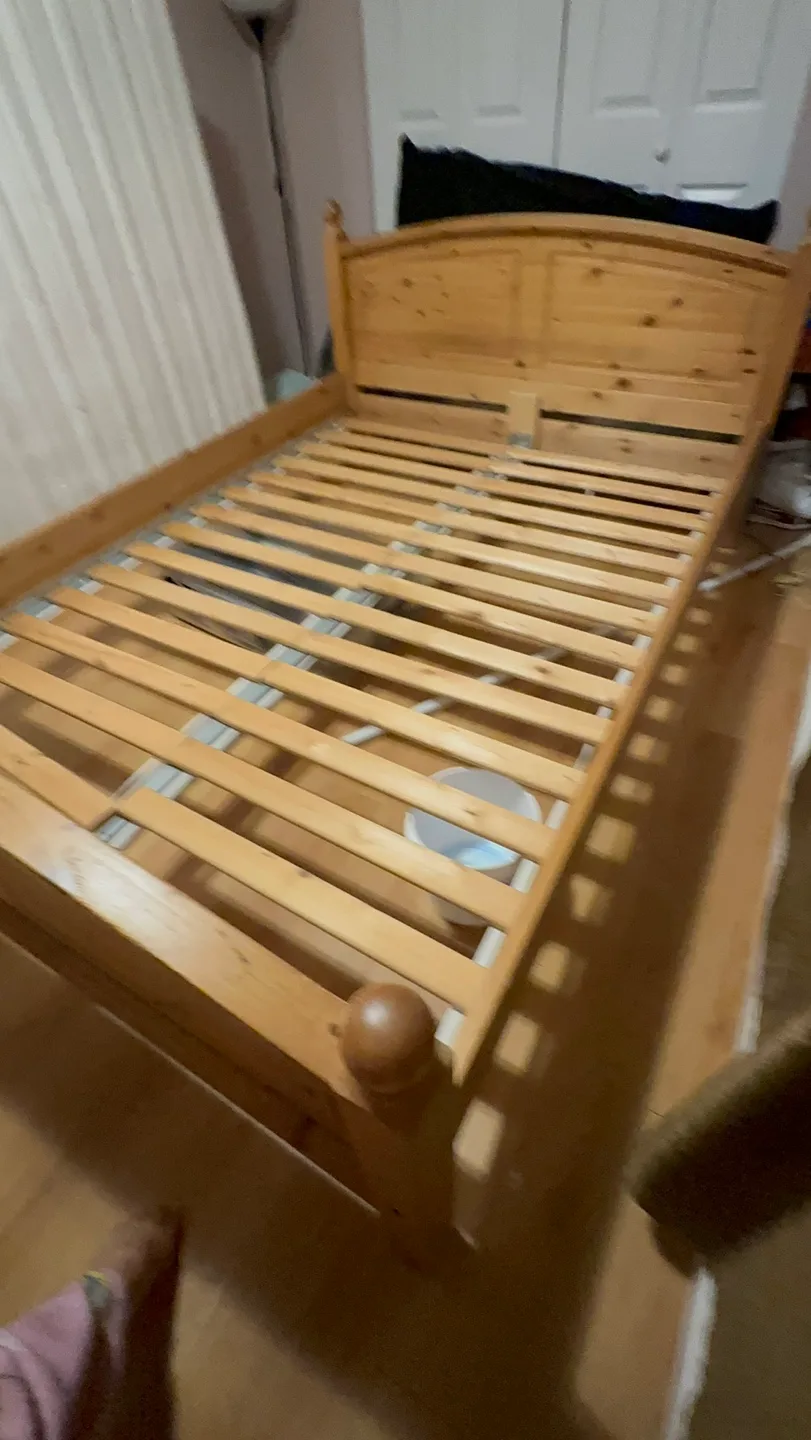 Queen Size Wooden Bed Frame image indicator(3)