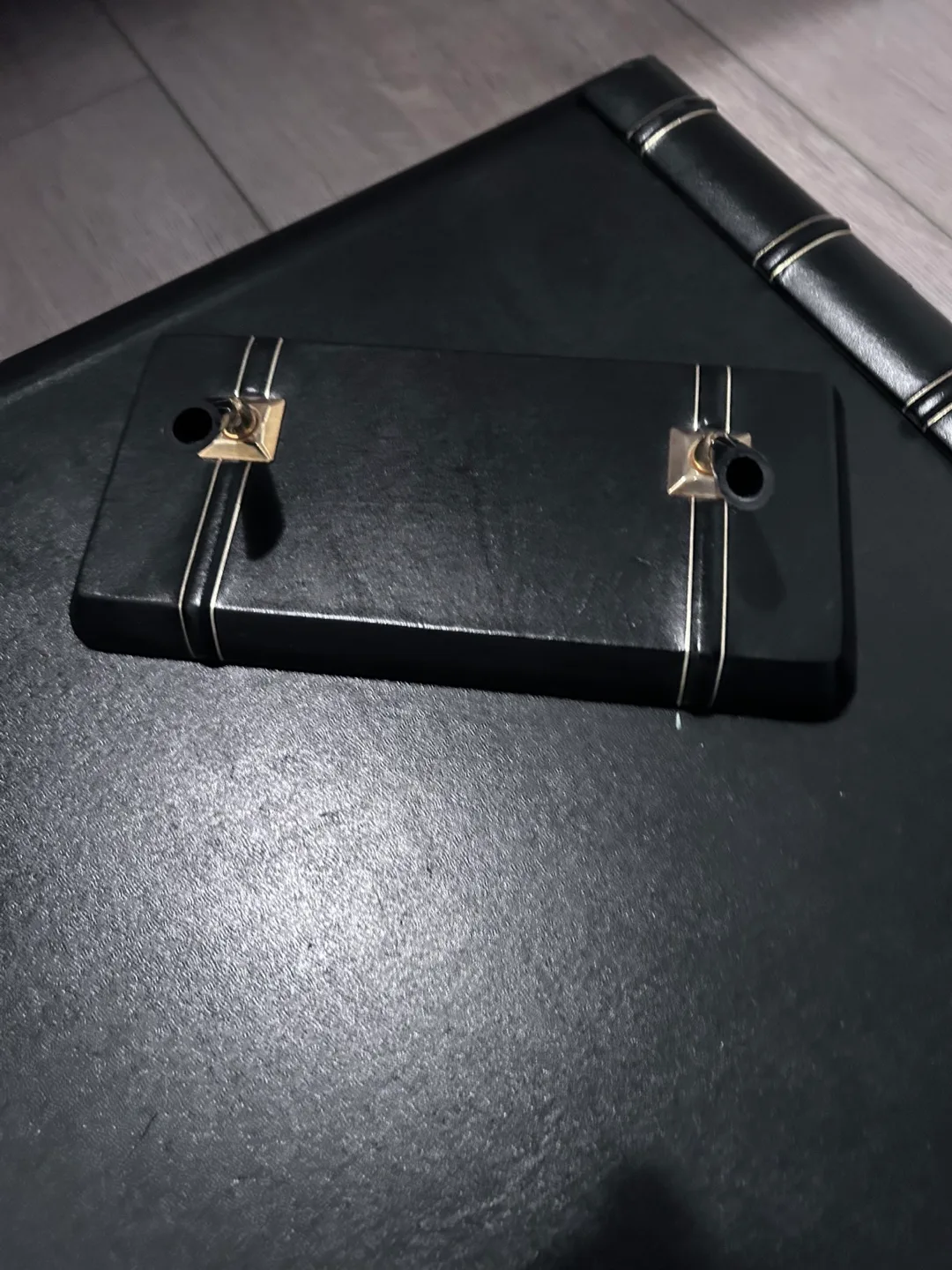 All leather desk protector/book ends/pen holder image indicator(2)