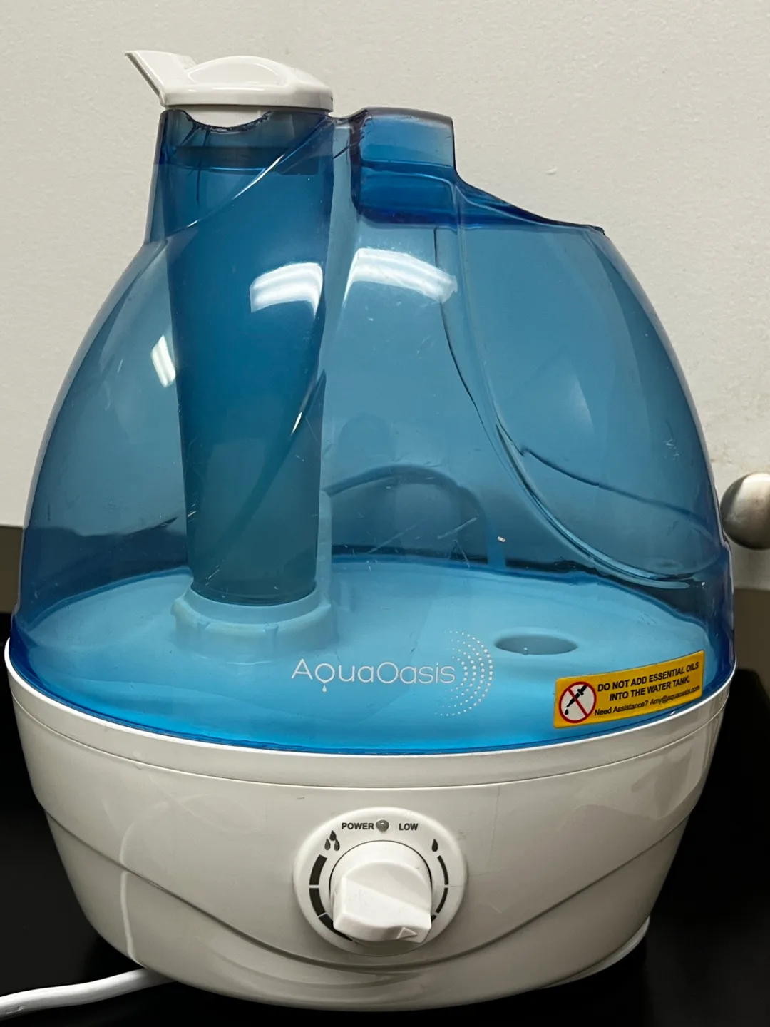 Free AquaOasis Humidifier thumbnail