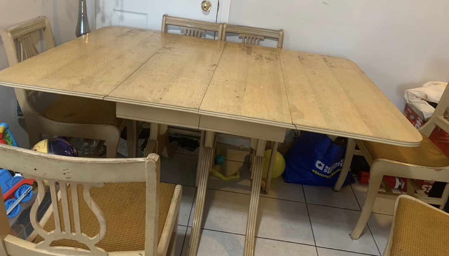 Vintage Extendable Dining Table & Chairs