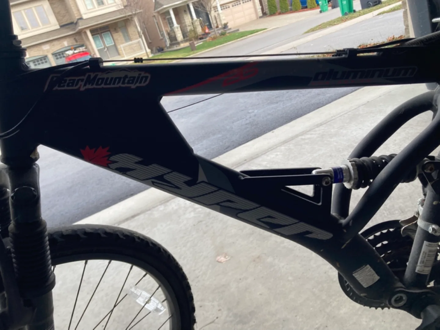 Hyper Bear Mountain Mountain Bike image indicator(5)