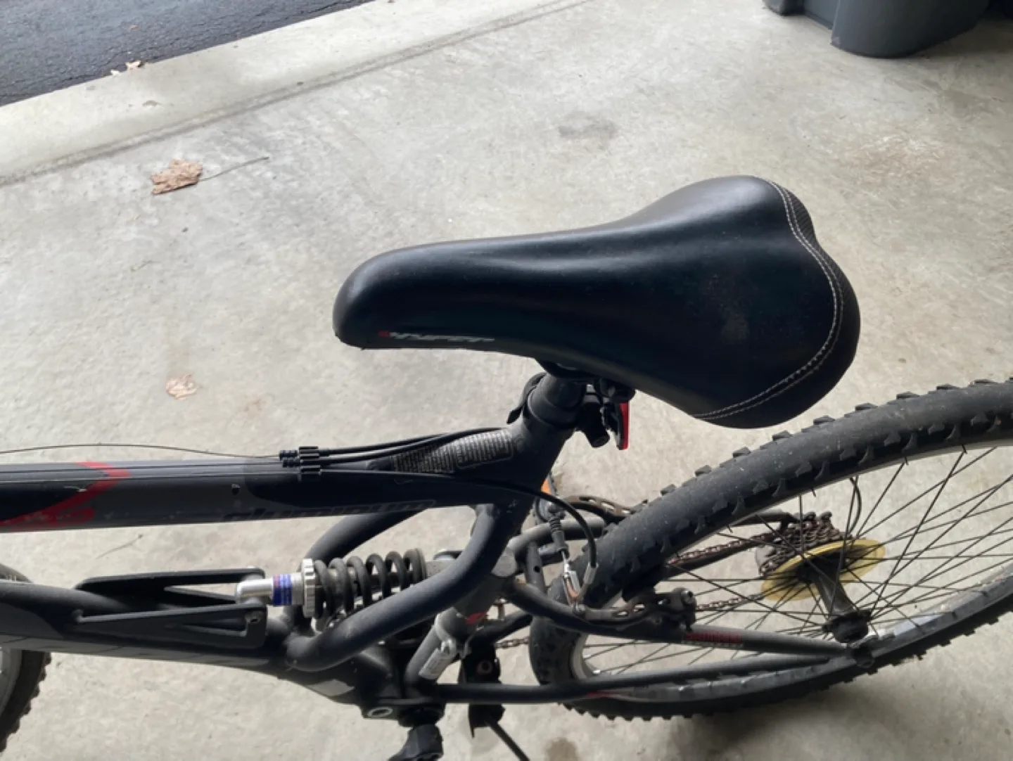 Hyper Bear Mountain Mountain Bike image indicator(2)