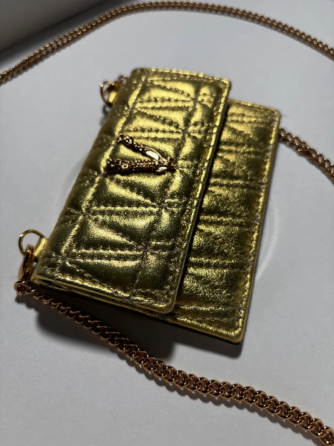 Brand new Versace Cardholder image indicator(2)