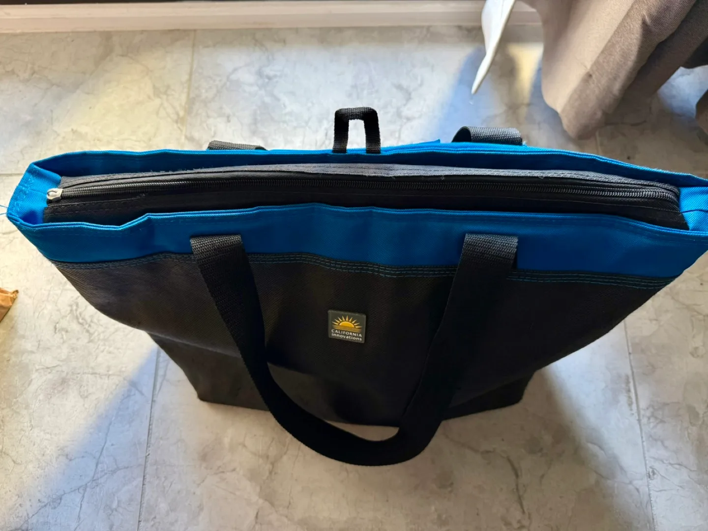 California Innovations Insulated Tote Bag image indicator(4)