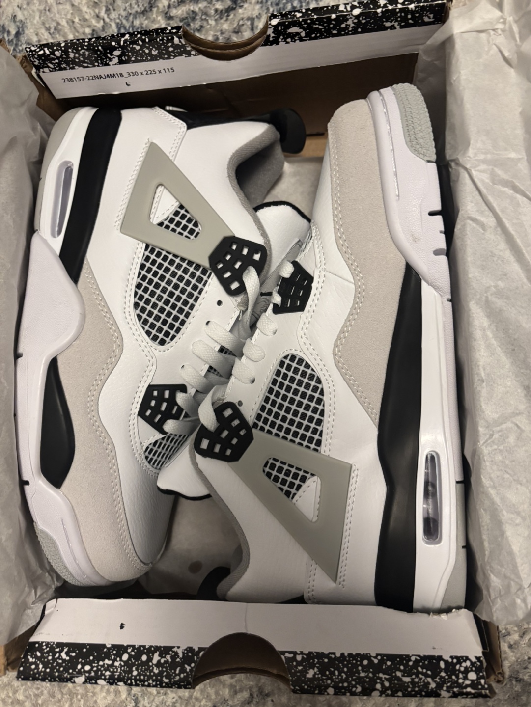 Air Jordan 4 Retro military black Size 9.5