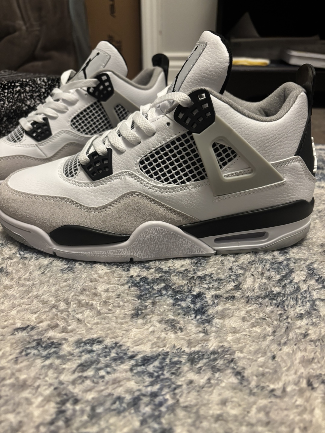 Air Jordan 4 Retro military black Size 9.5 - photo 5