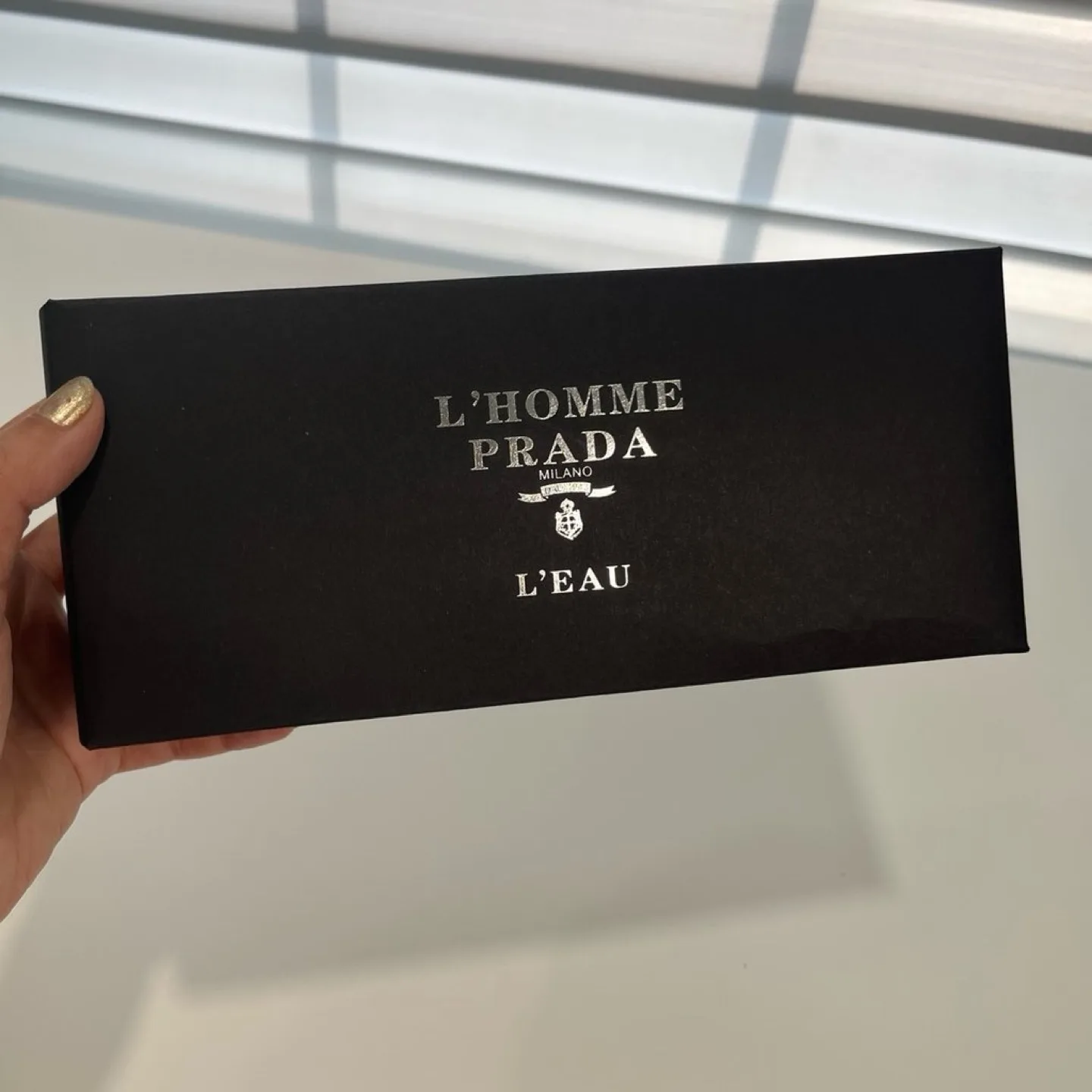 New] Prada Beauty L’Homme L’Eau Small Tote Bag - Black image indicator(8)