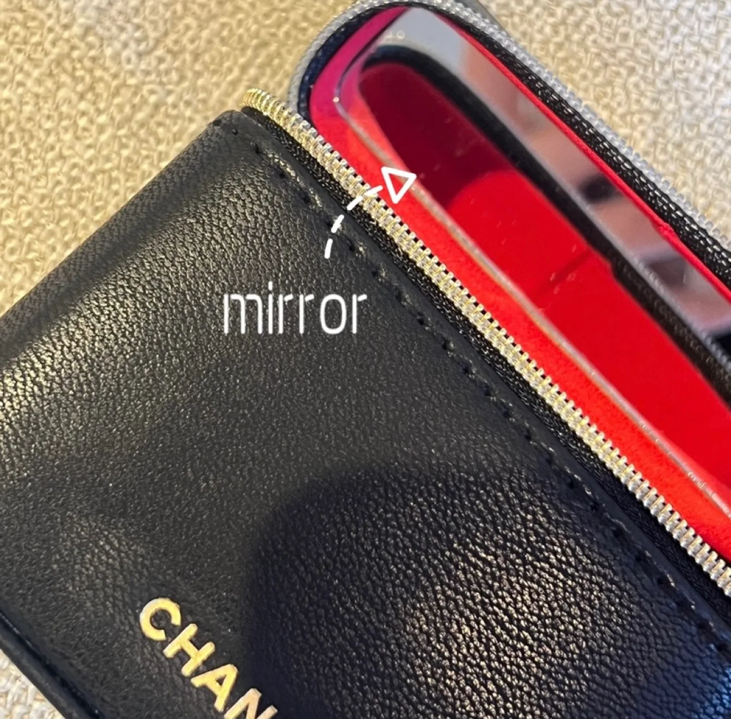 Chanel Leather Lipstick Bag Cosmetic Bag image indicator(5)