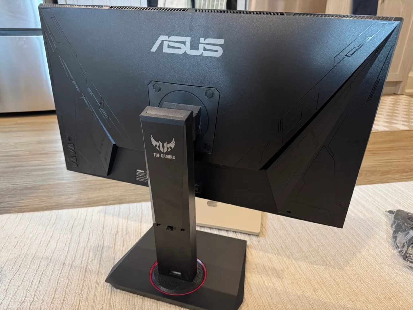 4K ASUS 28” Monitor image indicator(3)